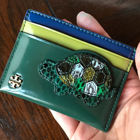 SOLD ⛔️Authentic Tory Burch patent leather card - Picture 3 of 8